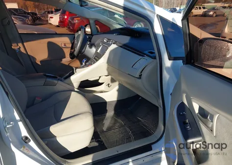 2014 Toyota Prius Two z USA, uszkodzony, nr VIN JTDKN3DU2E0391992